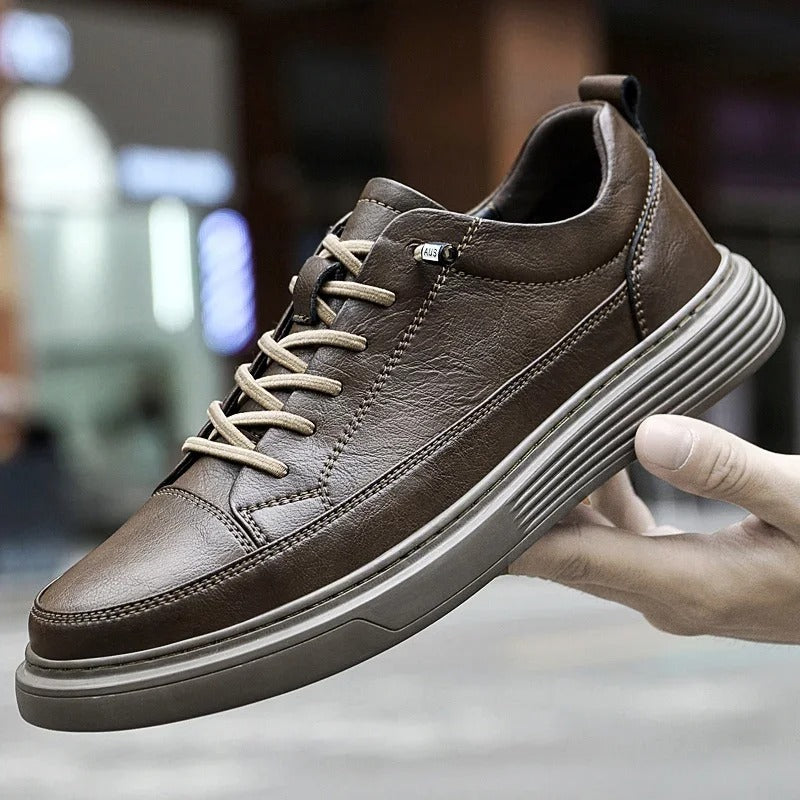 Men’s Low-Top Sneakers with Tonal Stitching and Lace-Up Closure
